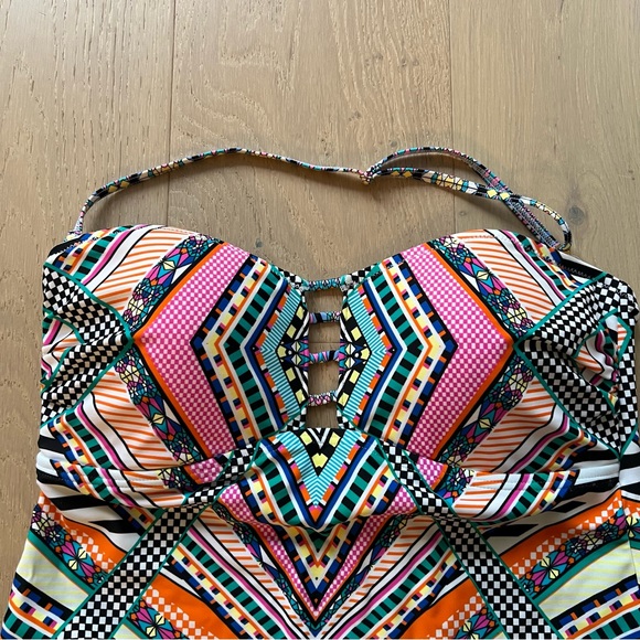 Jessica Simpson Tankini top - Size large EUC - Picture 3 of 6